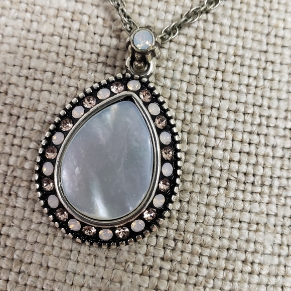 Brighton Raindrop Necklace Mother of Pearl teardrop - Picture 2 of 3